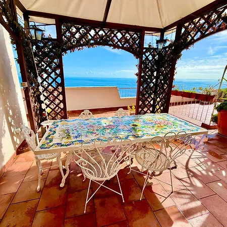 Teresa Beautiful Home In Amalfi Apartament