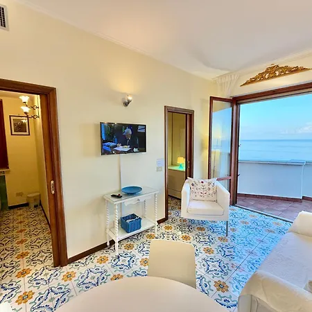 Teresa Beautiful Home In Amalfi