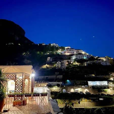 Teresa Beautiful In Apartamento Amalfi